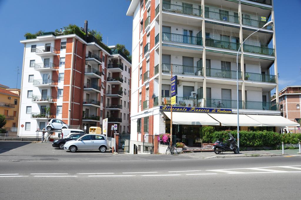 Apartment Montebello Parma Pokoj fotografie